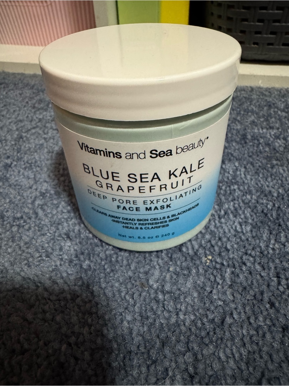 Vitamins and Sea Beauty Blue Sea Kale Grapefruit Face Mask - Light Aqua & White